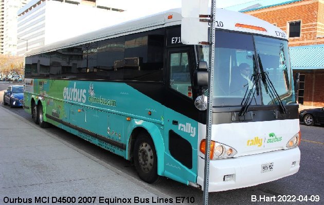 BUS/AUTOBUS: MCI D4500 2007 Equinox