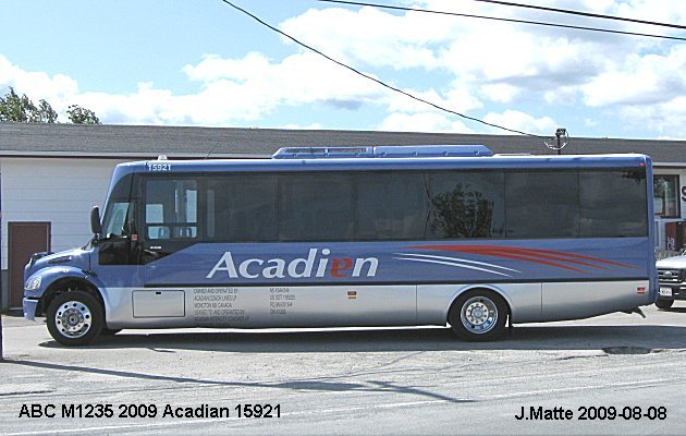 BUS/AUTOBUS: ABC M1235 2009 Acadian