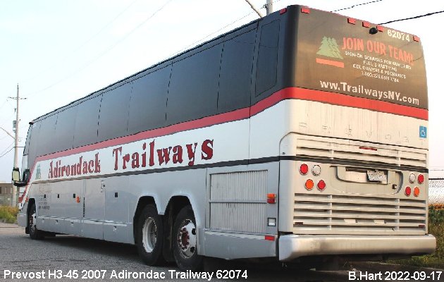 BUS/AUTOBUS: Prevost H3-45 2007 Adirondack Trailways