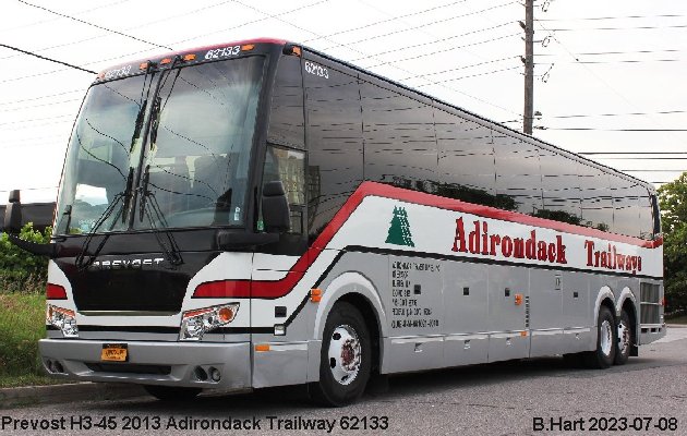 BUS/AUTOBUS: Prevost H3-45 2013 Adirondack