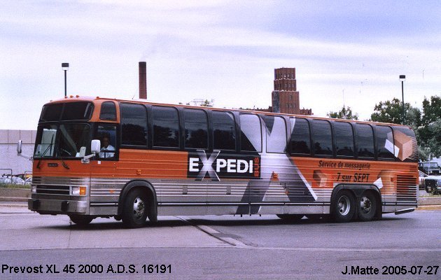 BUS/AUTOBUS: Prevost XL 45 2000 A.D.S.