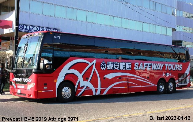 BUS/AUTOBUS: Prevost H3-45 2019 Attridge