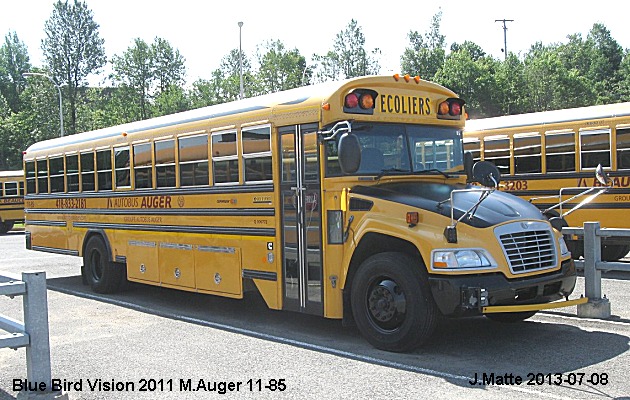 BUS/AUTOBUS: Blue Bird Vision 2011 M Auger