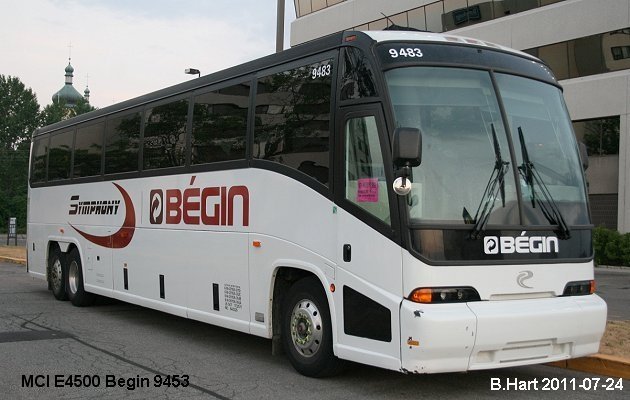 BUS/AUTOBUS: MCI E4500 1999 Begin