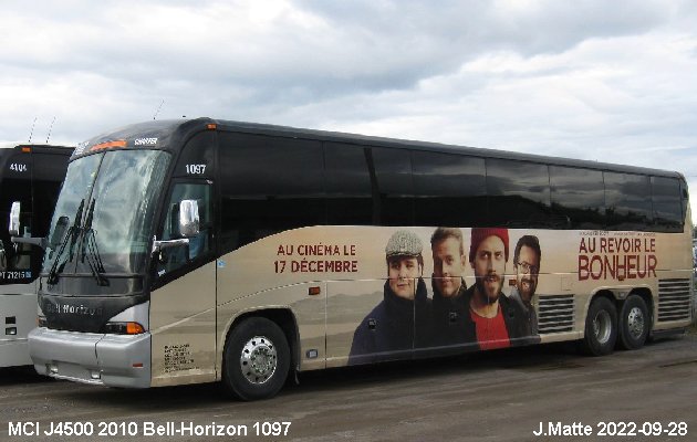 BUS/AUTOBUS: MCI J4500 2010 Bell-Horizon