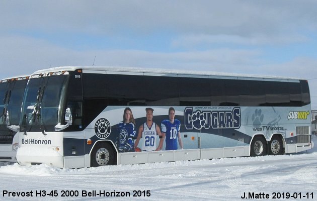 BUS/AUTOBUS: Pontiac H3-45 2000 Bell-Horizon