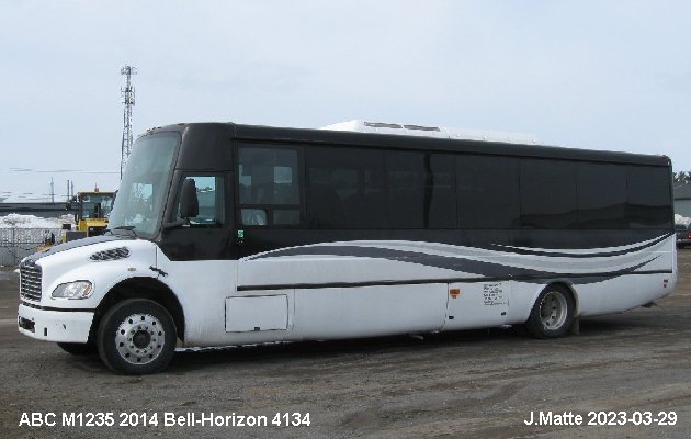 BUS/AUTOBUS: ABC M1235 2014 Bell-Horizon