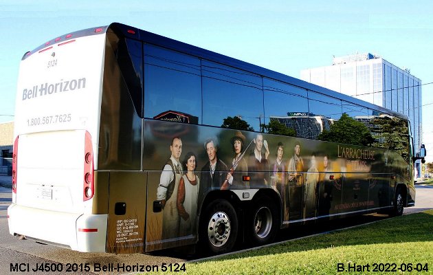 BUS/AUTOBUS: MCI J4500 2015 Bell-Horizon