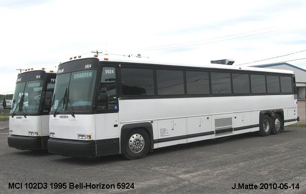 BUS/AUTOBUS: MCI 102D3 1995 Bell-Horizon