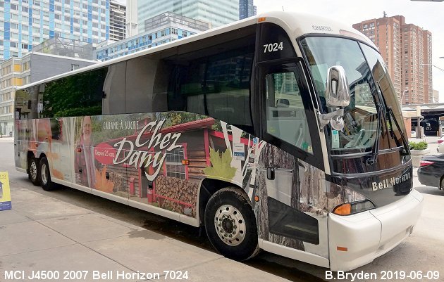 BUS/AUTOBUS: MCI J4500 2007 Bell-Horizon