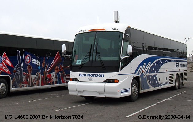 BUS/AUTOBUS: MCI J4500 2007 Bell-Horizon