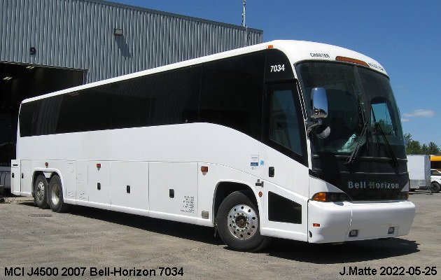 BUS/AUTOBUS: MCI J4500 2007 Bell-Horizon