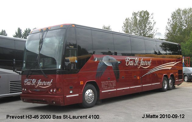 BUS/AUTOBUS: Prevost H3-45 2000 Bas St-laurent
