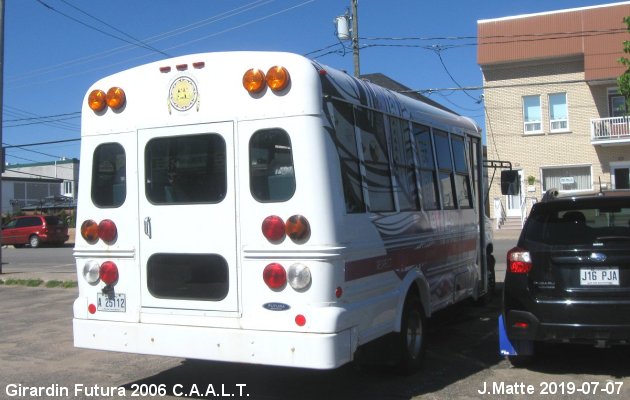 BUS/AUTOBUS: Girardin Futura 2006 CAA LaTuque