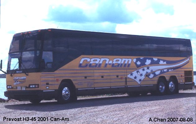 BUS/AUTOBUS: Prevost H3-45 2001 Can-Am