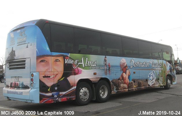 BUS/AUTOBUS: MCI J4500 2009 La Capitale