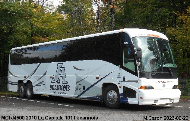 BUS/AUTOBUS: MCI J4500 2010 La Capitale