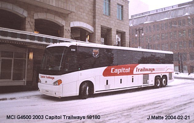 BUS/AUTOBUS: MCI G4500 2003 Capitol