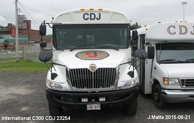 BUS/AUTOBUS: International CE300 2013 CDJ