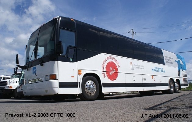 BUS/AUTOBUS: Prevost XL-2 2003 CFTC