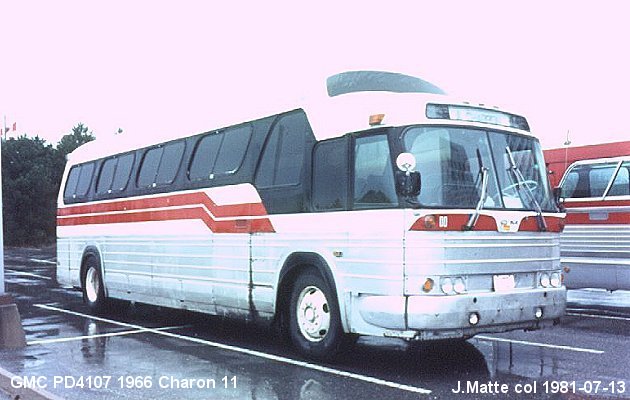 BUS/AUTOBUS: GMC PD4107 1966 Charron