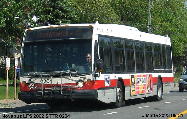 BUS/AUTOBUS: Novabus LFS 2002 STTR