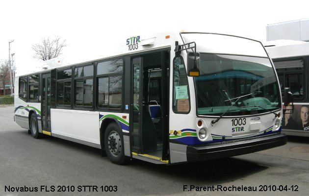 BUS/AUTOBUS: Novabus LFS 2010 STTR