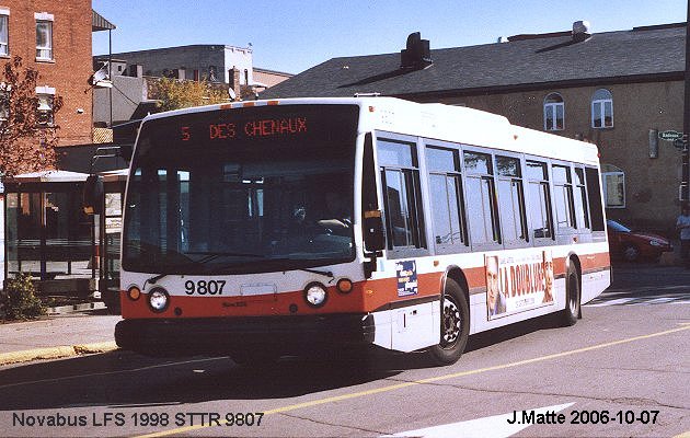 BUS/AUTOBUS: Novabus LFS 1998 STTR