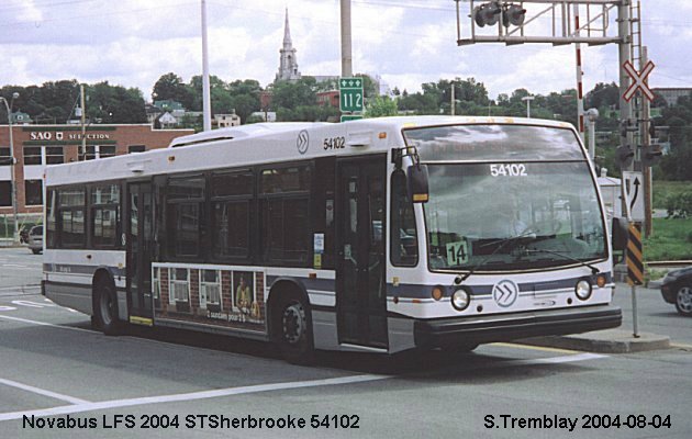 BUS/AUTOBUS: Novabus LFS 2004 CMTS