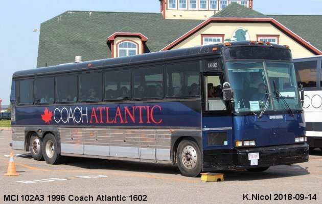 BUS/AUTOBUS: MCI 102A3 1996 Trius