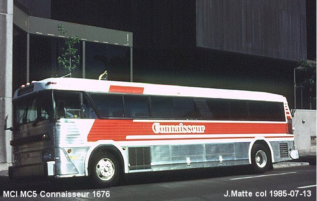 BUS/AUTOBUS: MCI MC 5 A 1966 Connaisseur