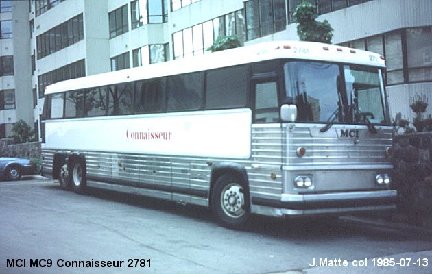 BUS/AUTOBUS: MCI MC 9 1981 Connaisseur
