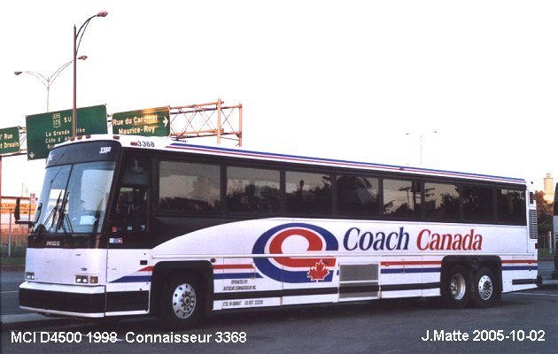 BUS/AUTOBUS: MCI D4500 1998 Connaisseur