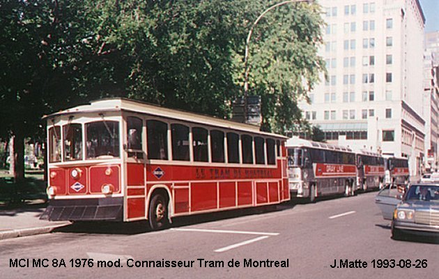 BUS/AUTOBUS: MCI MC8 A 1976 Connaisseur