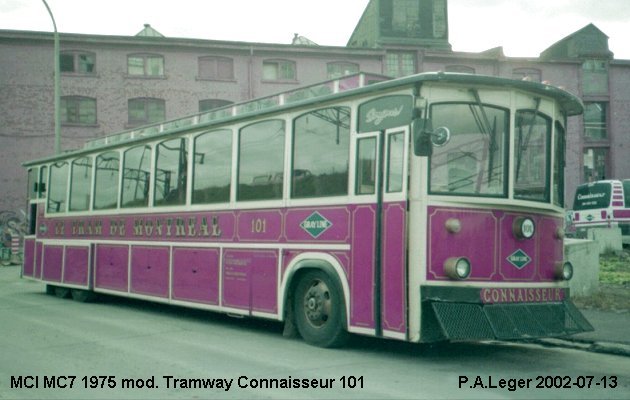 BUS/AUTOBUS: MCI MC 7 1975 Connaisseur