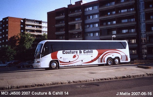 BUS/AUTOBUS: MCI J4500 2007 Couture & Cahill