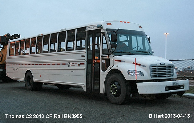 BUS/AUTOBUS: Thomas C2 2012 CP Rail