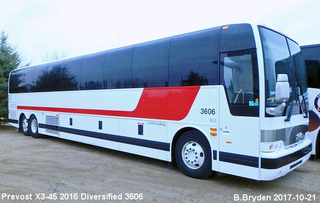 BUS/AUTOBUS: Pontiac X3-45 2016 Diversified