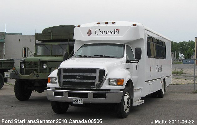 BUS/AUTOBUS: Startrans Senator 2010 DND Canada