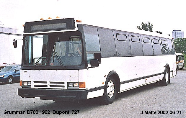 BUS/AUTOBUS: Grumman D700 1982 Dupont Industries