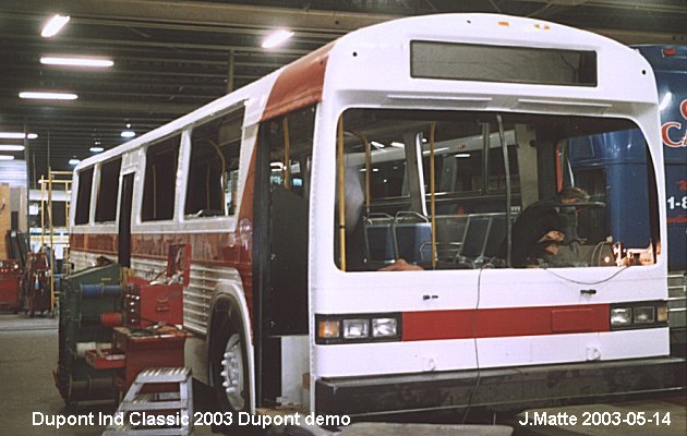 BUS/AUTOBUS: Dupont Industries Classic 2003 dupont