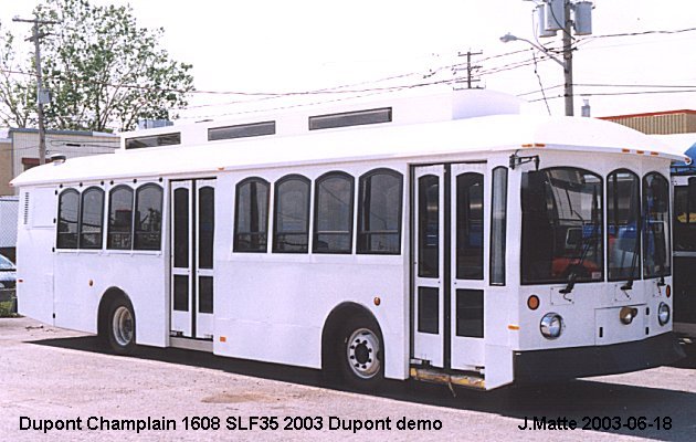 BUS/AUTOBUS: Dupont Industries LFS 2003 Dupont