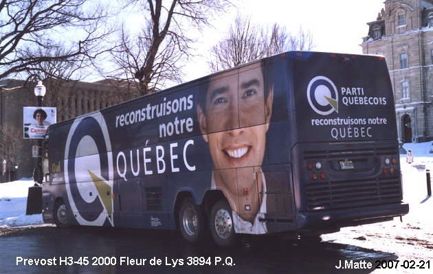 BUS/AUTOBUS: Prevost H3-45 2000 Fleurs de Lys