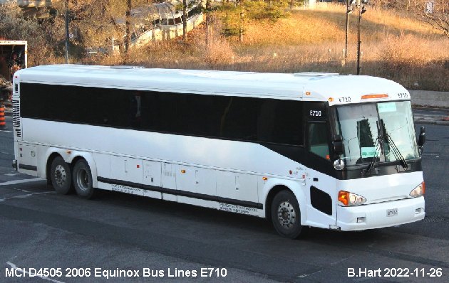 BUS/AUTOBUS: MCI D4505 2006 Equinox