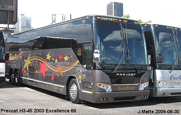 BUS/AUTOBUS: Prevost H3-45 2003 Excellence