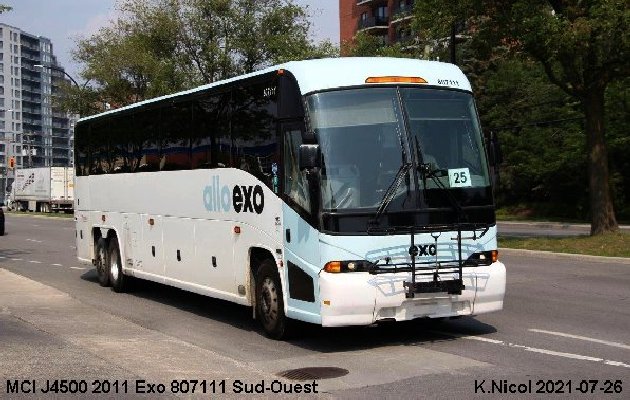 BUS/AUTOBUS: MCI J4500 2011 Transdev