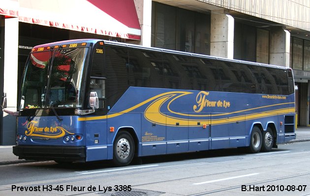 BUS/AUTOBUS: Prevost H3-45 2003 Fleurs de Lys