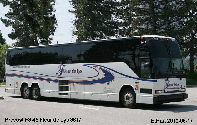 BUS/AUTOBUS: Prevost H3-45 1999 Fleurs de Lys