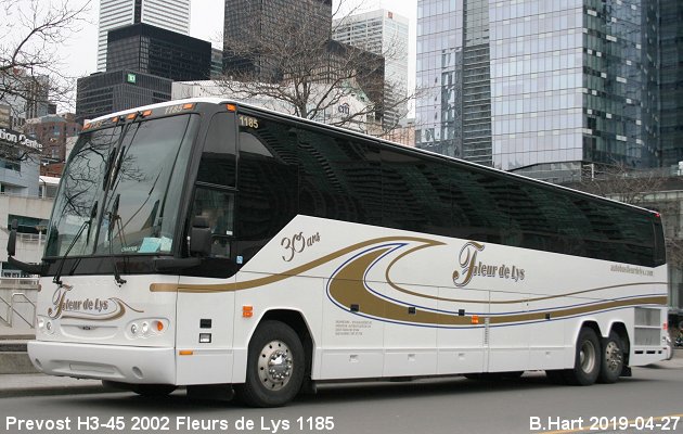 BUS/AUTOBUS: Prevost H3-45 2002 Fleurs de Lys