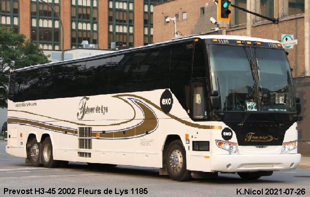 BUS/AUTOBUS: Prevost H3-45 2002 Fleurs de Lys